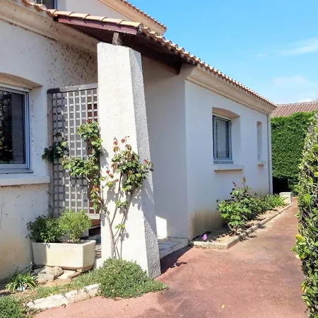 Maison Spacieuse à Olonne-sur-mer Avec Jardin Clos, Proche Plages Et Commerces, Idéale Familles - Fr-1-197-560
