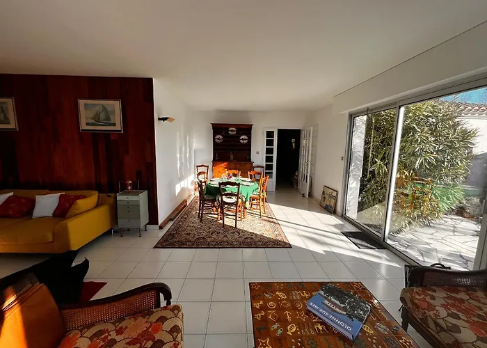 Maison Spacieuse A Olonne-sur-mer Avec Jardin Clos, Proche Plages Et Commerces, Ideale Familles - Fr-1-197-560